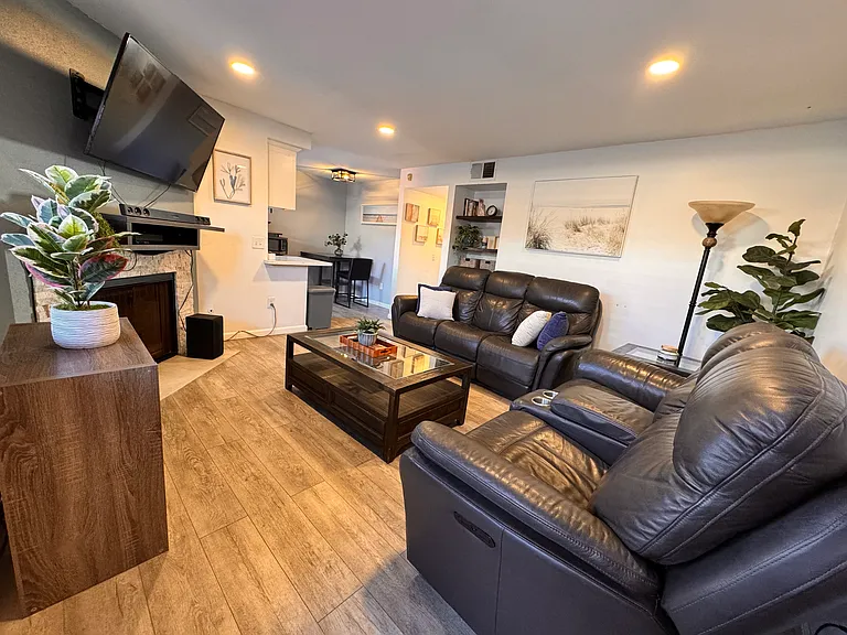 4752 Hawley Blvd #3 — Photo 10