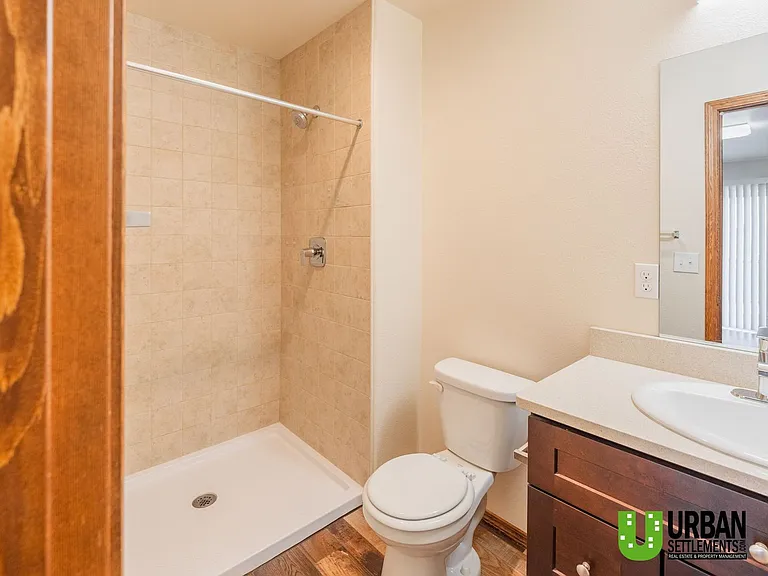 5517 & 5519 E 14th Ave — Photo 16