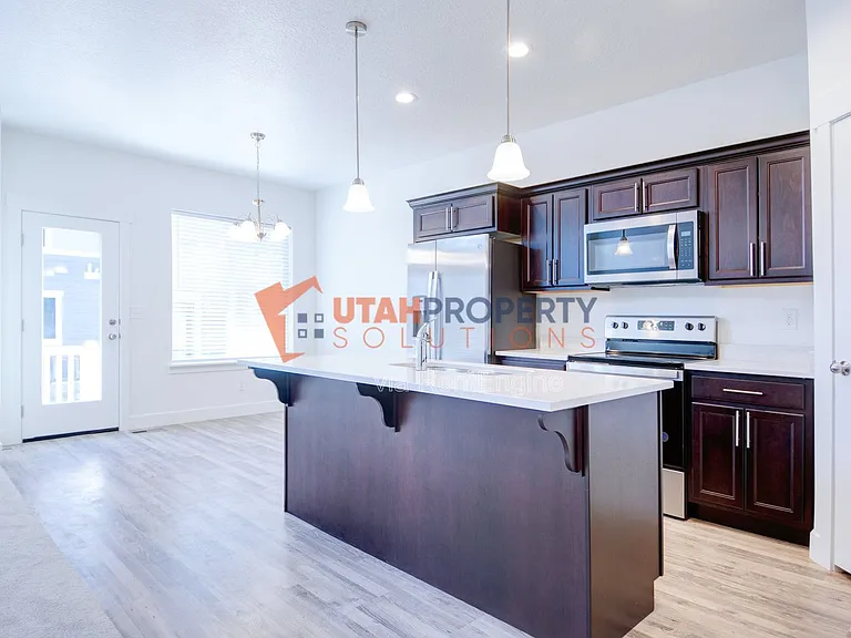 1621 N 3890 W — Photo 12