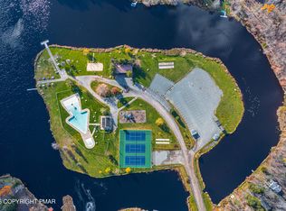 242 Trout Creek Dr, Pocono Lake, PA