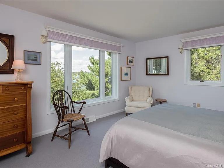 10 Morgan Point — Photo 18