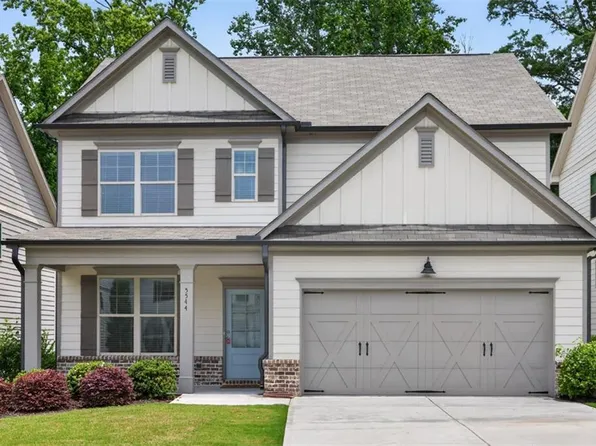 5544 Shallow Branch Dr, Flowery Branch, GA 30542