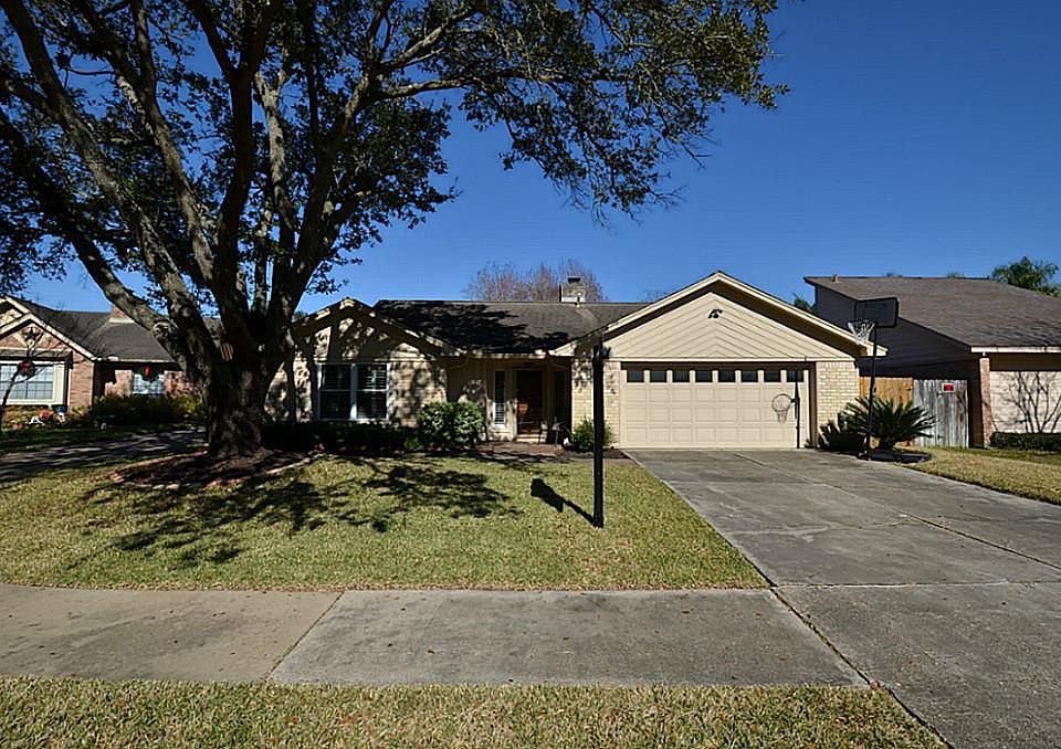 1st image of 15618 Oldridge Dr