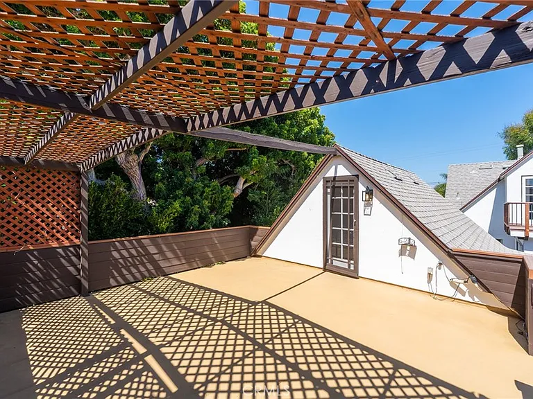 1305 Oak Ave — Photo 36