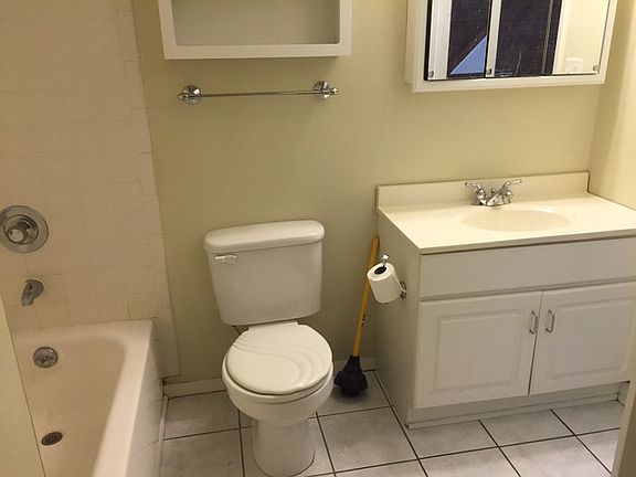 5th image of 3318 Berwyn St Unit 226