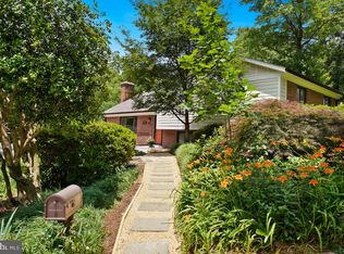 3758 30th Rd N, Arlington, VA 22207