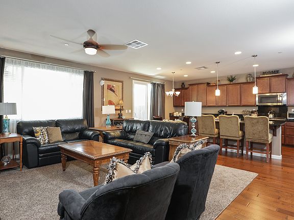 3rd image of 2334 Azevedo Ave