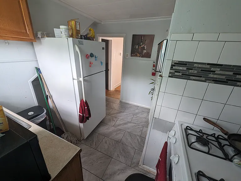 26 Lavergne St #2 — Photo 11