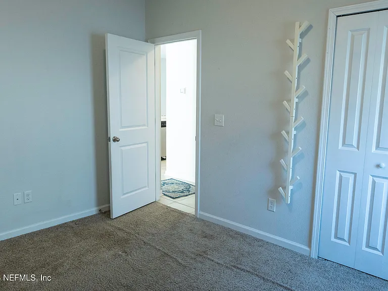 132 Starnberg Ct — Photo 8