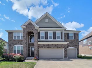 6743 Palmetto Dr, Mason, OH 45040