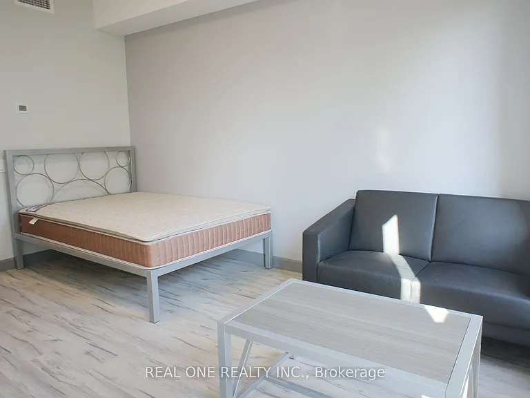 77 Leland St #524 — Photo 6