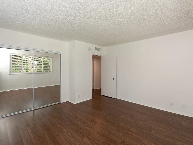 Beverly Regent — Photo 15
