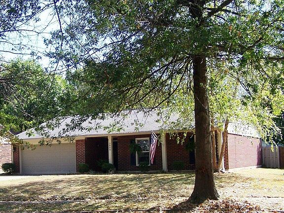 5th image of 3804 Sparrow Ct