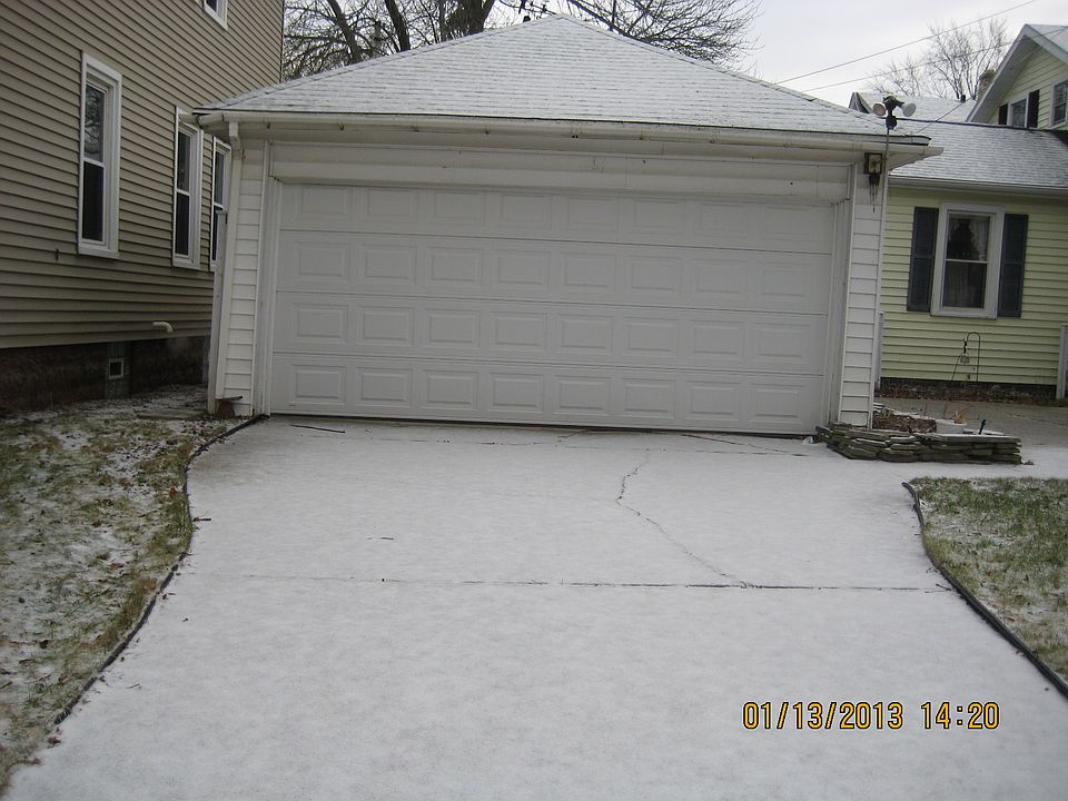 2nd image of 1031 Bluff Ave