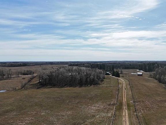 4th image of 67317 Range Rd