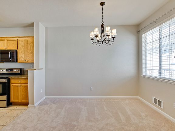 Dining area / breakfast nook between kitchen and living room