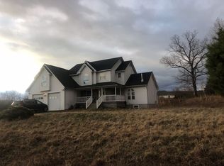 601 Fawn Ln, Stroudsburg, PA 18360