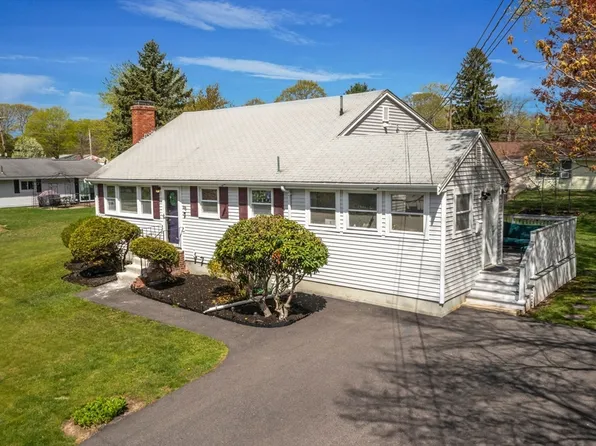 98 Dandy Rd, Brockton, MA 02302