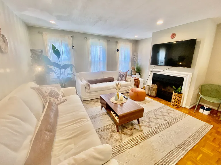 761 S Mole St — Photo 12