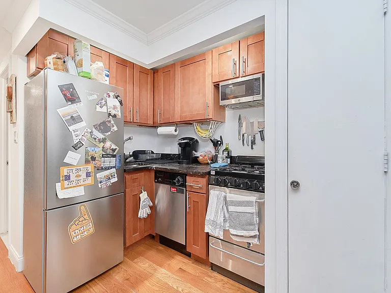 129 1st Ave #2A — Photo 3
