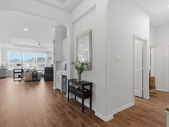 5th image of 15601 Mirasol Dr