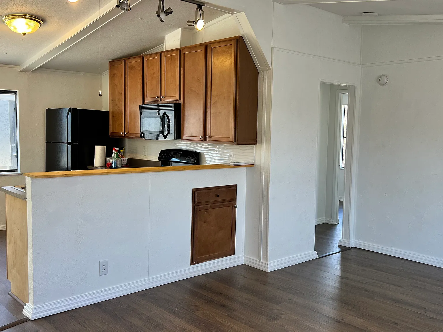 624 N Cecil St — Photo 2