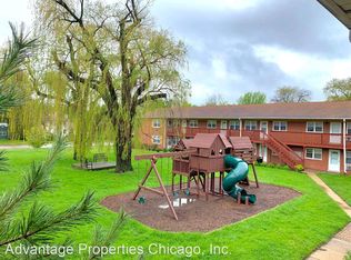 420 W Palatine Rd APT 9, Palatine, IL 60067