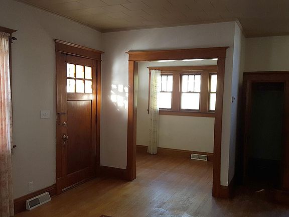 Living room & den/office/library nook