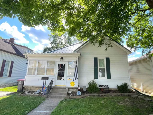 422 N 2nd St, Boonville, IN 47601