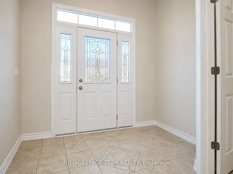 314 Glenbrae Ave — Photo 2