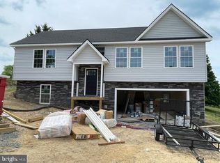 38 Waterview Dr, Capon Bridge, WV 26711