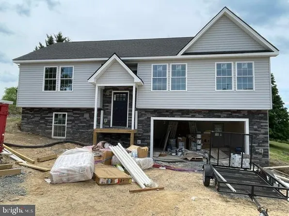 38 Waterview Dr, Capon Bridge, WV 26711