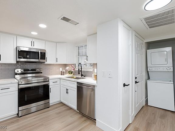 2nd image of 3823 S Maryland Pkwy #5