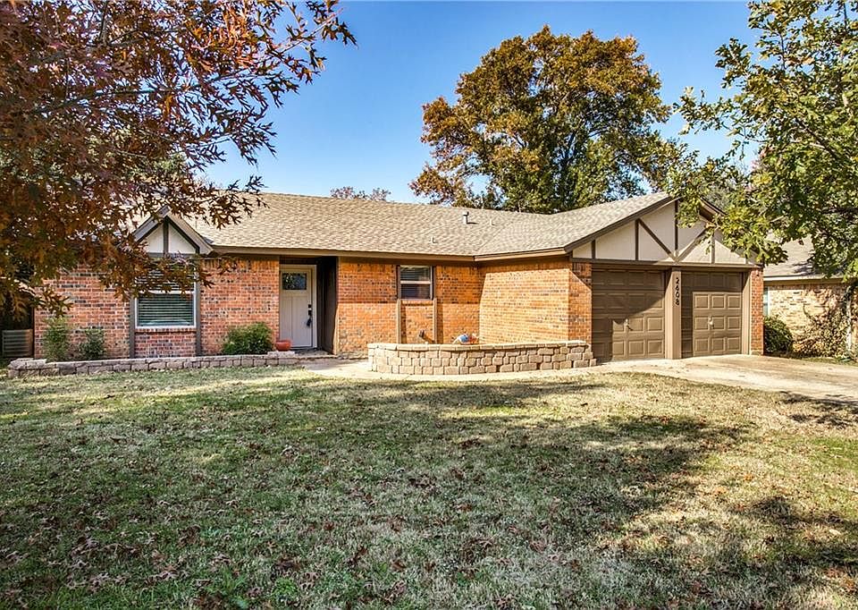 1st image of 2608 Mintwood Pl