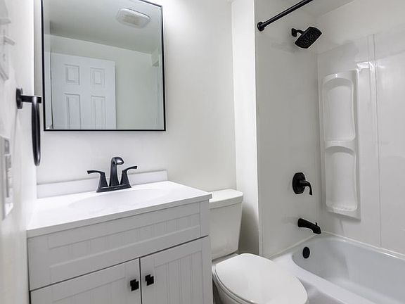 5th image of 601 E Warrington Ave #5834253