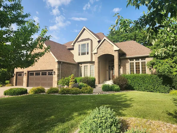 3604 129th St, Urbandale, IA 50323