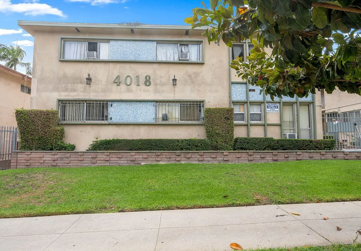 2 bed, 1.0 bath, $1,933 — Photo 2