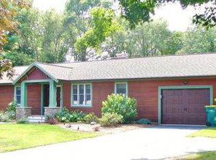 18 Rudon Ct, North Attleboro, MA 02760