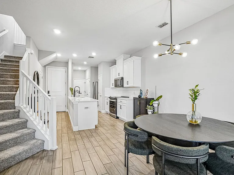 5282 Neil Dr — Photo 15