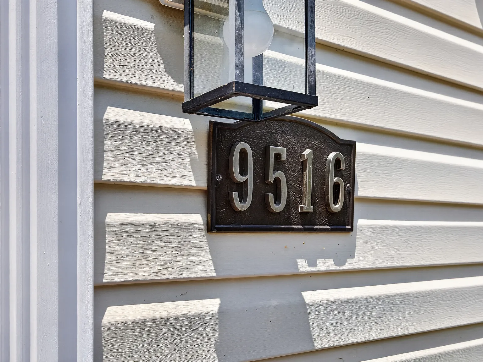 4 bed, 2.5 bath, 2022 sqft, $3,300 — Photo 4