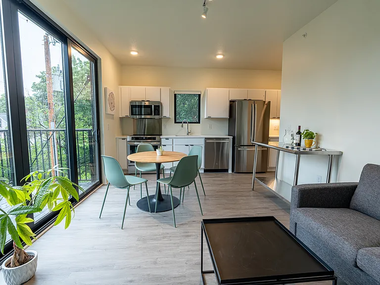 2716 Grand Ave S #204 — Photo 6