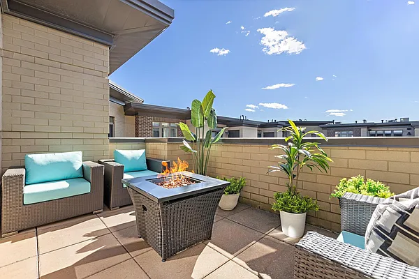 Sold by Christie's International Real Estate Group | media 22
