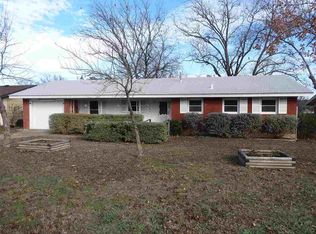 903 N Pierce St, Burnet, TX 78611