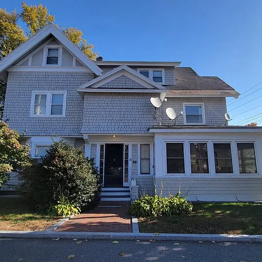 80 N State St #4 — Photo 1