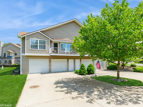 5519 Ivy Dr, Stevensville, MI 49127