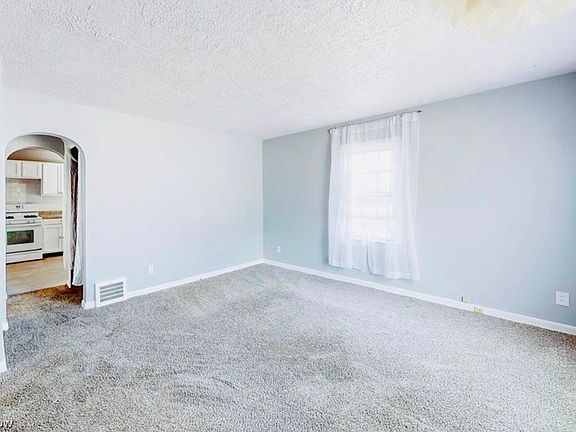 4th image of 1432 Madison Ave