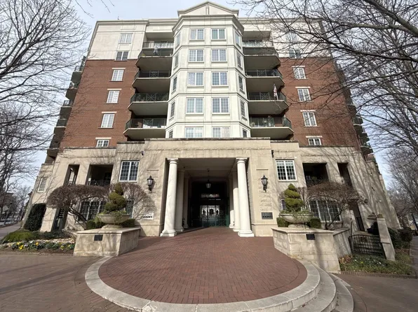 300 W 5th St, Charlotte, NC