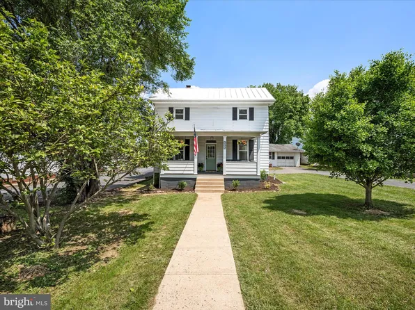 9222 N Congress St, New Market, VA 22844