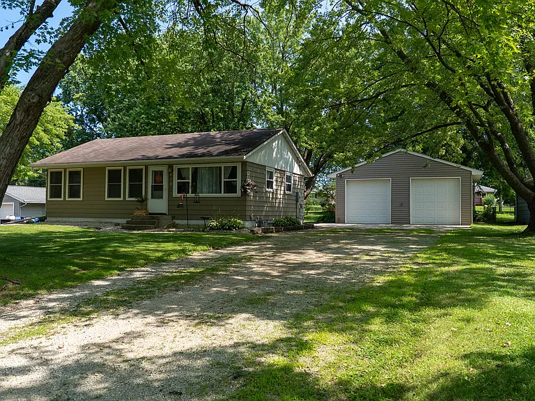410 Strathmore Ln SE — Photo 23