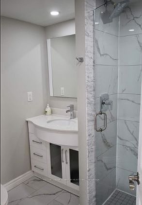 5th image of 2091 Hurontario St #903